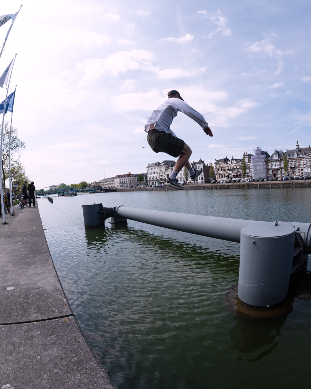 WATER CHALLENGE SHORTS