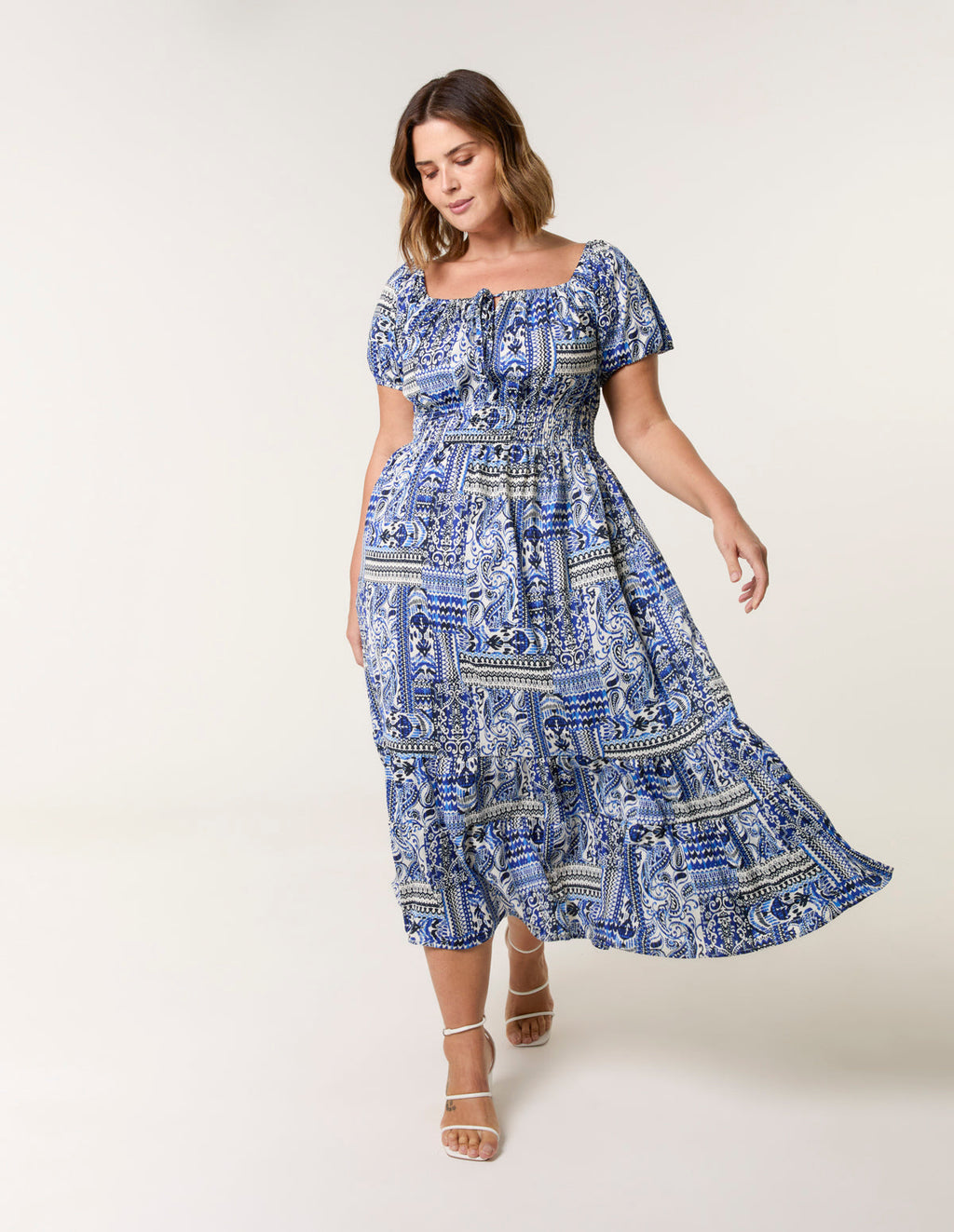 Curve Scoop Neck Midi Dress